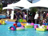 5 Pcs Power Paddler Boat and 8x5m Inflatable Pool